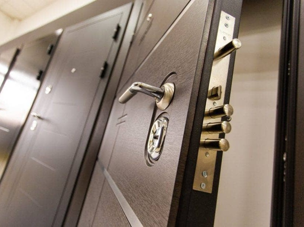 Правила установки входных дверей